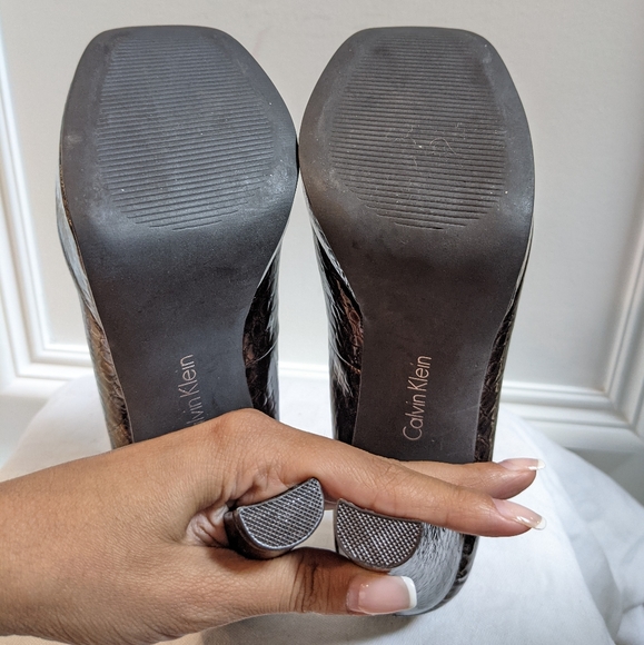 NWOT Calvin Klein heels - Picture 13 of 15